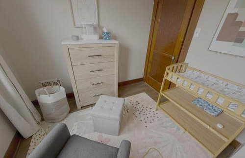 Family & Pet-Friendly Home with Fenced Yard & Office - Foto 14