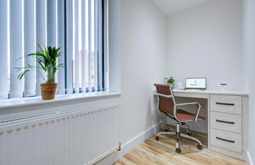 Hybrid Resi - Uxbridge, On-site car or van parking, near London Heathrow Airport - Photo 90