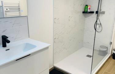 T3 Chaleureux tout confort bien équipé - Foto 10