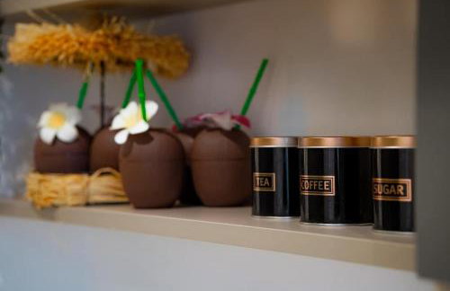 Sleek 4BR Townhouse - Rooftop - Hot Tub - Foto 26