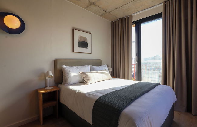 THREE43 on B - Fluent Serviced Apartments - Foto 21