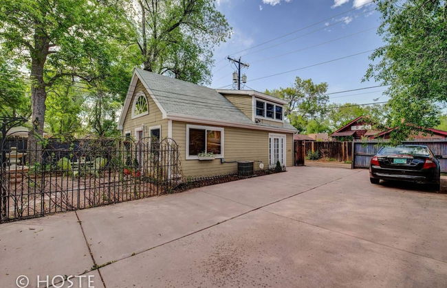 Chic Boutique Wine + Mtns Walk Everywhere - Foto 34