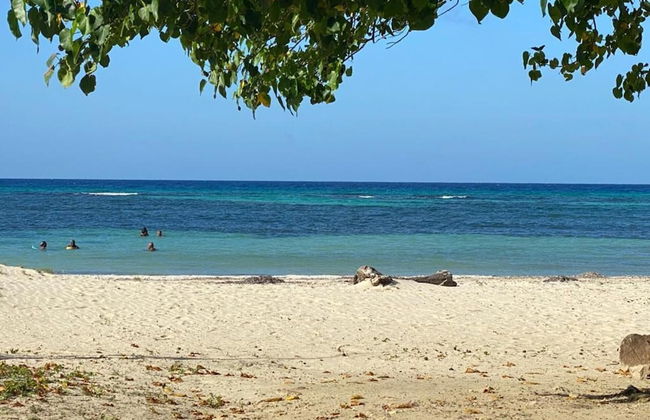 Beautiful 1-bed Beach Side Studio in Montego Bay - Foto 18