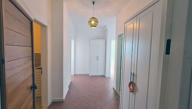 Planet Apartments - Foto 2, Entrada interior