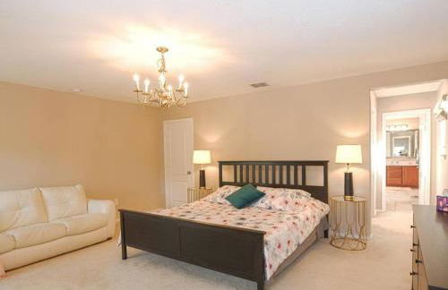 A Charming Hill Country Home - Photo 5