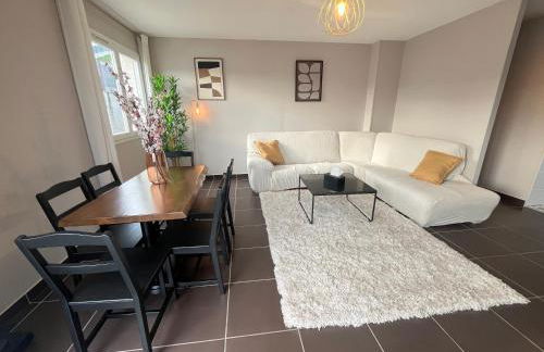 Maison moderne avec terrasse & parking - Foto 2