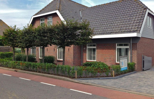 Shared Garden Apartment Retreat - Photo 33