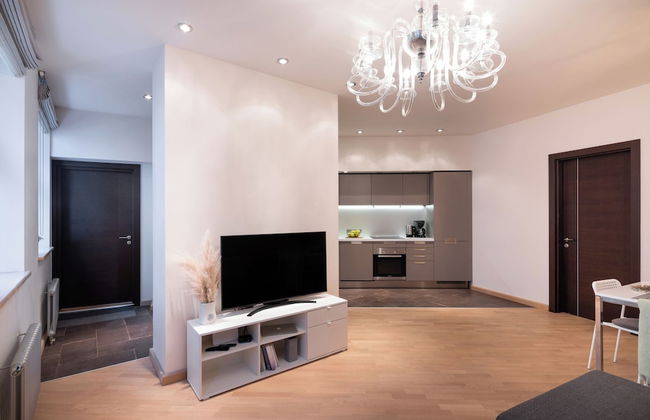 Audeju Two Bedroom With Two Bathrooms - Photo 16