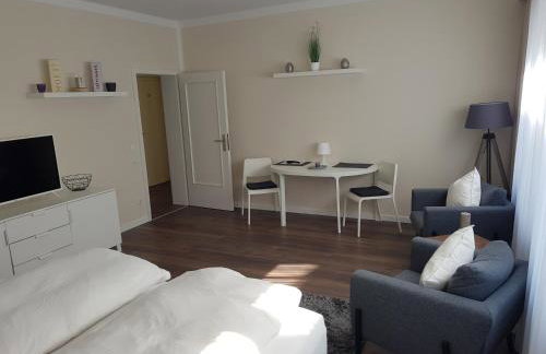 City Apartments - Photo 4