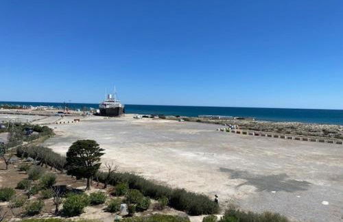 Grand T2 avec loggia, parking privé, proche plage et commerces - FR-1-782-54 - Foto 6