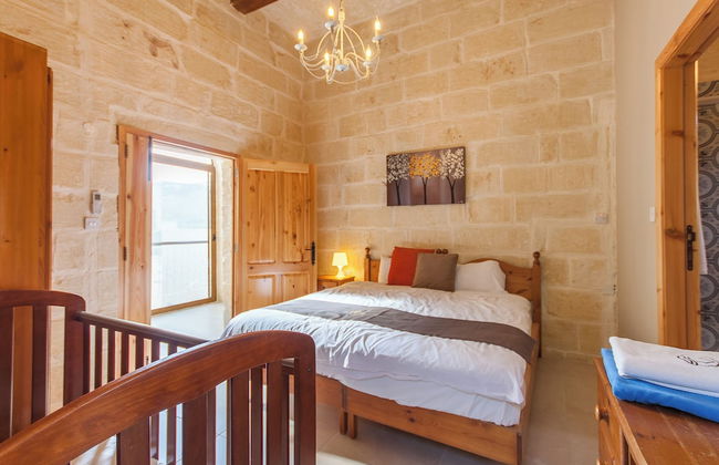 Naduri, Beautiful Gozitan Villa + Pool - Foto 10