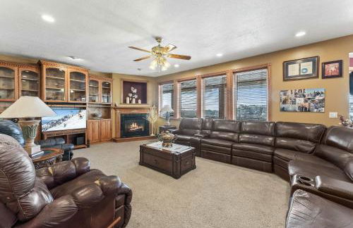 Mountain View Mansion - Photo 14