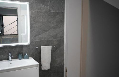 Pauloldtown - Local experience w rooftop n jacuzzi - Foto 6