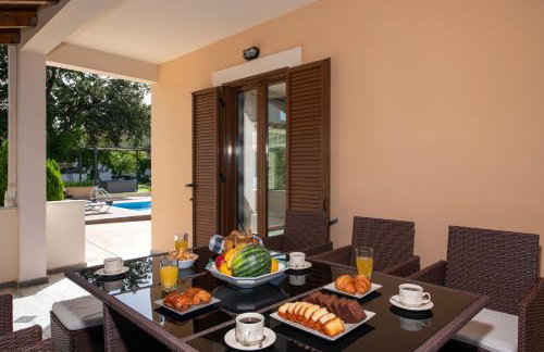 Villa Alex with private pool and jacuzzi - Foto 26