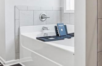 Family-Friendly 4BR Home with BBQ & Free Parking - Foto 10