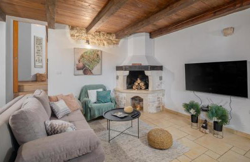 3 Bedroom Lovely Home In Sorici - Photo 2