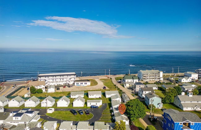 Just Beachy Charming Studio! - Photo 39