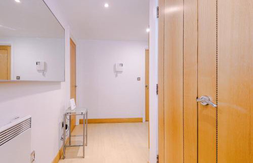 Central Leeds 2BR 2BA, Wi-Fi, Kitchen, Sleeps 5 - Foto 31