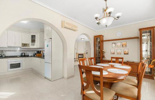 Villa Quesada - Foto 9