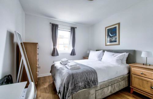 GuestReady - Stylish Apt w/ Parking near Edinburgh - Foto 13