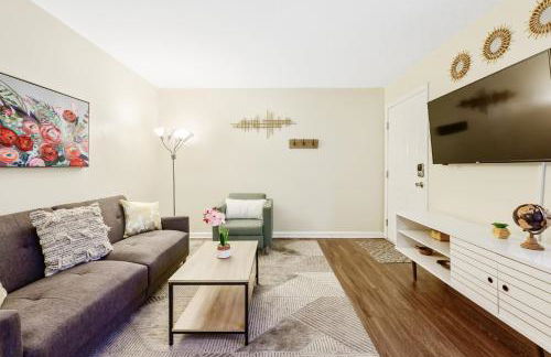 Dapper Digs - King Bed - Long Term Stays - Duke - Foto 9