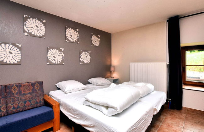 Holiday Home in Ardennes With Scenic Terrace - Photo 4