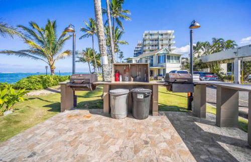 Beautiful Beachfront Condo - Photo 37