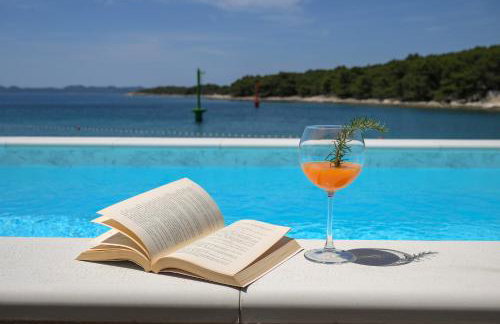 Luxury Feel Good House by the Sea with the Pool - Foto 4