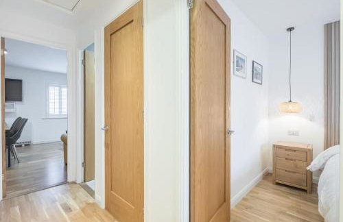 Modern & Private - Free Parking - Photo 15