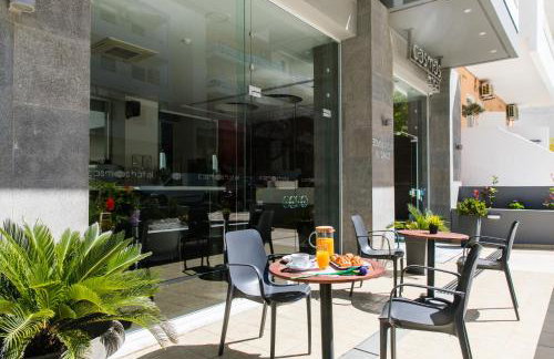 Cosmos Hotel - Photo 6