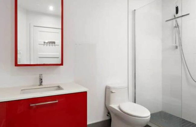 3 Bedroom Penthouse Great for Family Vacation - Photo 63