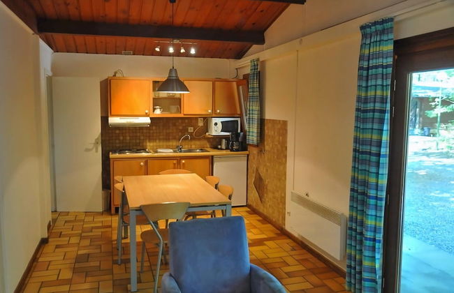 Cozy, Wooden Chalet With a Microwave, Located in a Forest - Foto 8