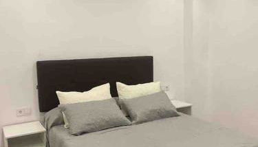 Planta baja moderna y nueva a estrenar en el centro ciudad 2 habitaciones y 2 baños - Foto 2