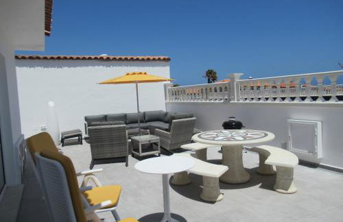 LAS ROSAS by RENTMEDANO Stunning luxury Chocolate Box villa with private heated pool & wifi - Foto 7