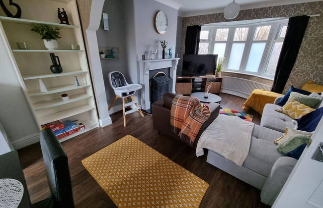 3 Bed Spacious House With Parking - Foto 20