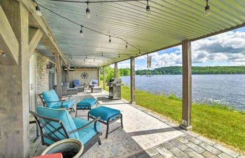 Unmatched Lakefront Home! - Foto 19