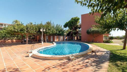 Ocean view apartment renovated - Photo 2