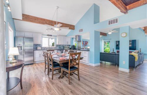 Palm Paradise - Pet Friendly Home on Siesta Key w/ Large Heated Private Pool & Outdoor Area! - Foto 20