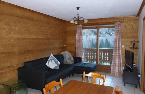Appartement alpin avec balcon sud, proche Courchevel - FR-1-464-3 - Foto 1