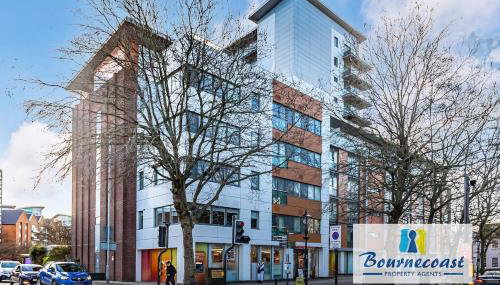 LILYPAD by BOURNECOAST- A Lovely Second Floor Flat in Poole Town Centre with a Lift - FM10693 - Foto 2