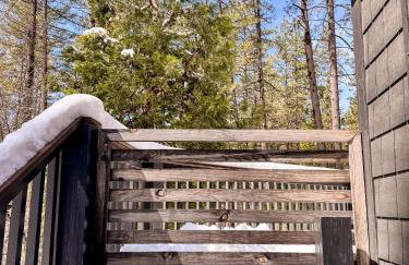 Wildland Aerie at Treehaus with Creekside Hot Tub Pets OK - Foto 51