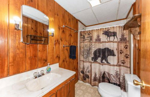 Bayview Cottage 3BR Fireplace Lakefront - Photo 12