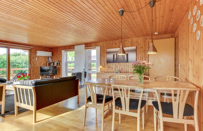 "Ellyn" - 500m from the sea - Photo 23