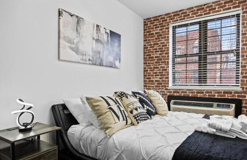 Rustic Chic 4BR for Groups - Bushwick's Finest Stay - Foto 22