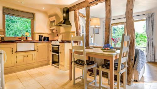 The Cottage Barn - Photo 4