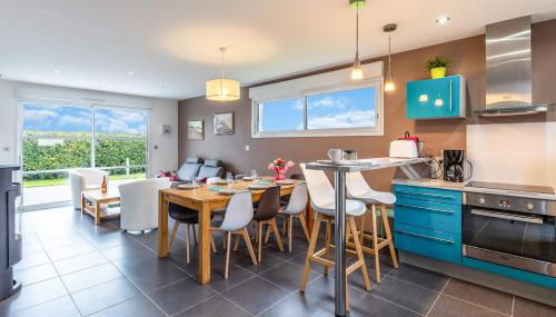 Villa Yana Bretagne Piscine Intérieure partagée et Spa Privatif 100m de la Plage - Foto 5, stove, dishwasher, pet friendly