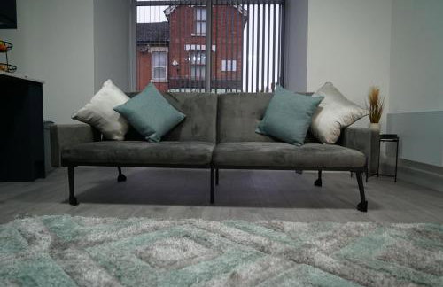 Modern 2 Bed Apartment, Desborough, Kettering, Sleeps 5, Free Parking, WIFI, Ideal for Contractors, Professionals, Families and Relocations - Photo 39