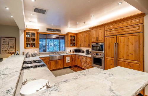 4 Mi to Diamond Peak Ski Resort Gem with Hot Tub - Foto 13