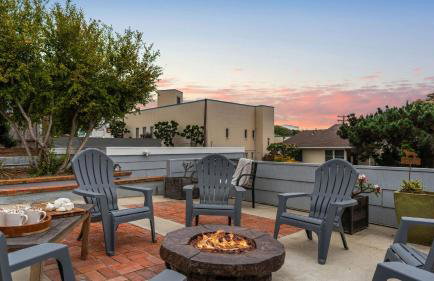 Point Loma Home w Putting Green Firepit Game Room Beach Access Zola Street by AvantStay - Foto 48