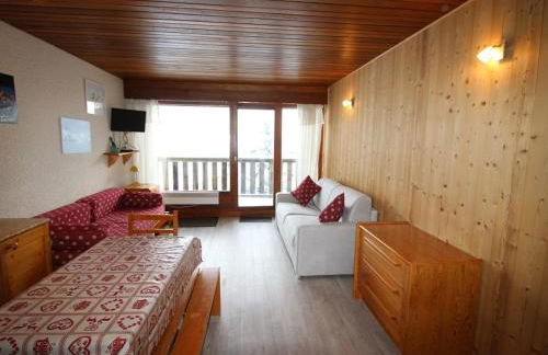 Studio cabine rénové au pied des pistes, balcon, parking – Auris en Oisans - FR-1-297-68 - Foto 3